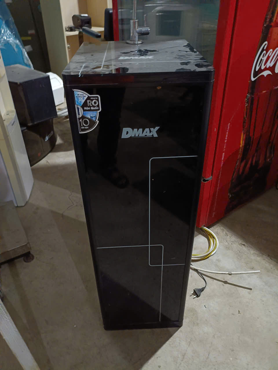 Máy Lọc Nước RO DMAX Dạng Tủ Đứng Máy Lọc Nước RO DMAX Dạng Tủ Đứng